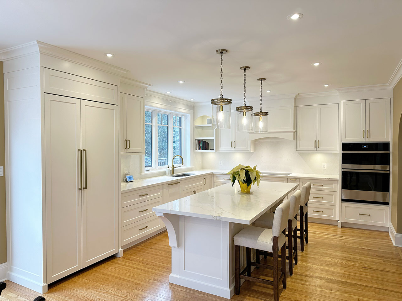 Exquisite Cabinetry Duarte custom kitchen